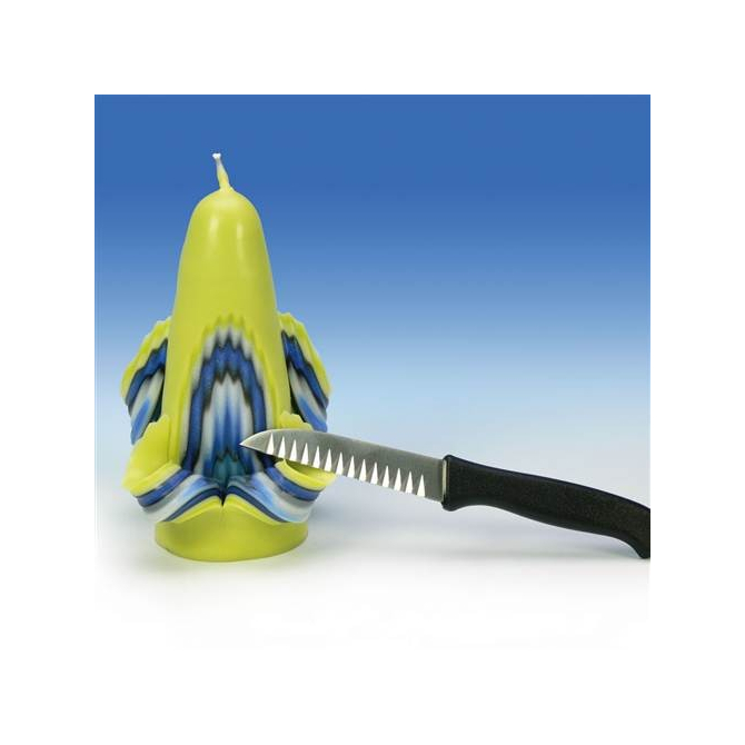 Couteau dentelé pour sculpter les bougies 
