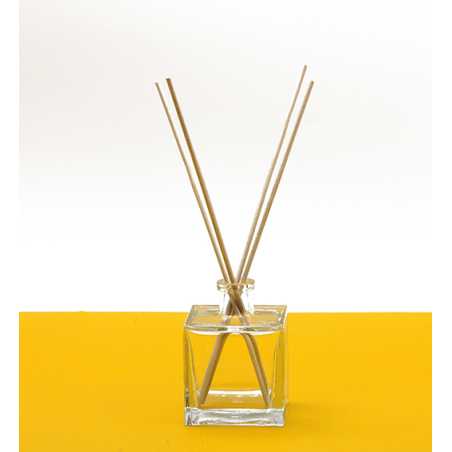 Solution sans alcool pour parfums d'ambiance