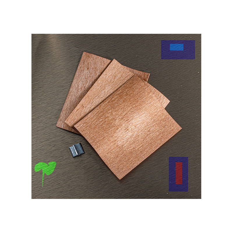 Mèches vagues en bois avec socle